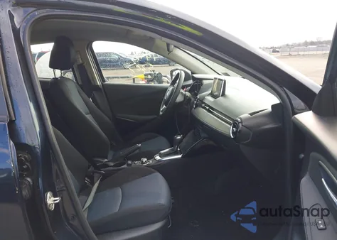 2018 Toyota Yaris Ia из США, поврежденный, VIN 3MYDLBYVXJY313070